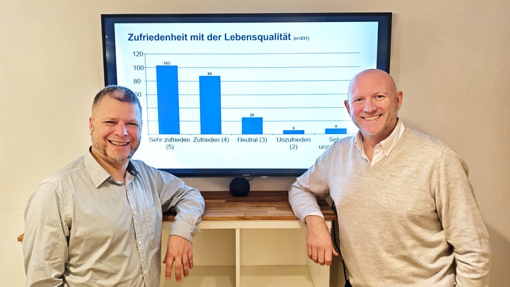 Links: Manuel Seltier, Bürgermeisterkandidat der CSU Münsing, rechts: Martin Ehrenhuber, Digitalbeauftragter